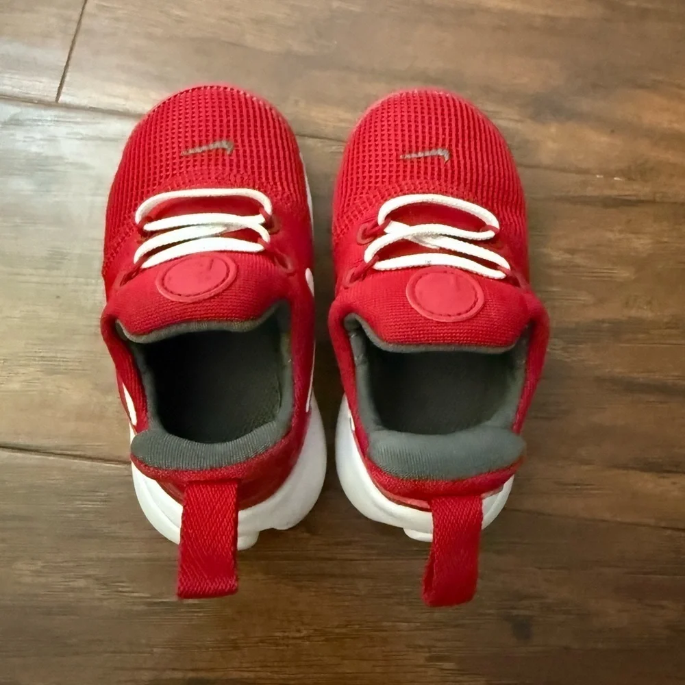 Nike Presto Fly Baby & Toddler Red and White Sneakers-Size 5C